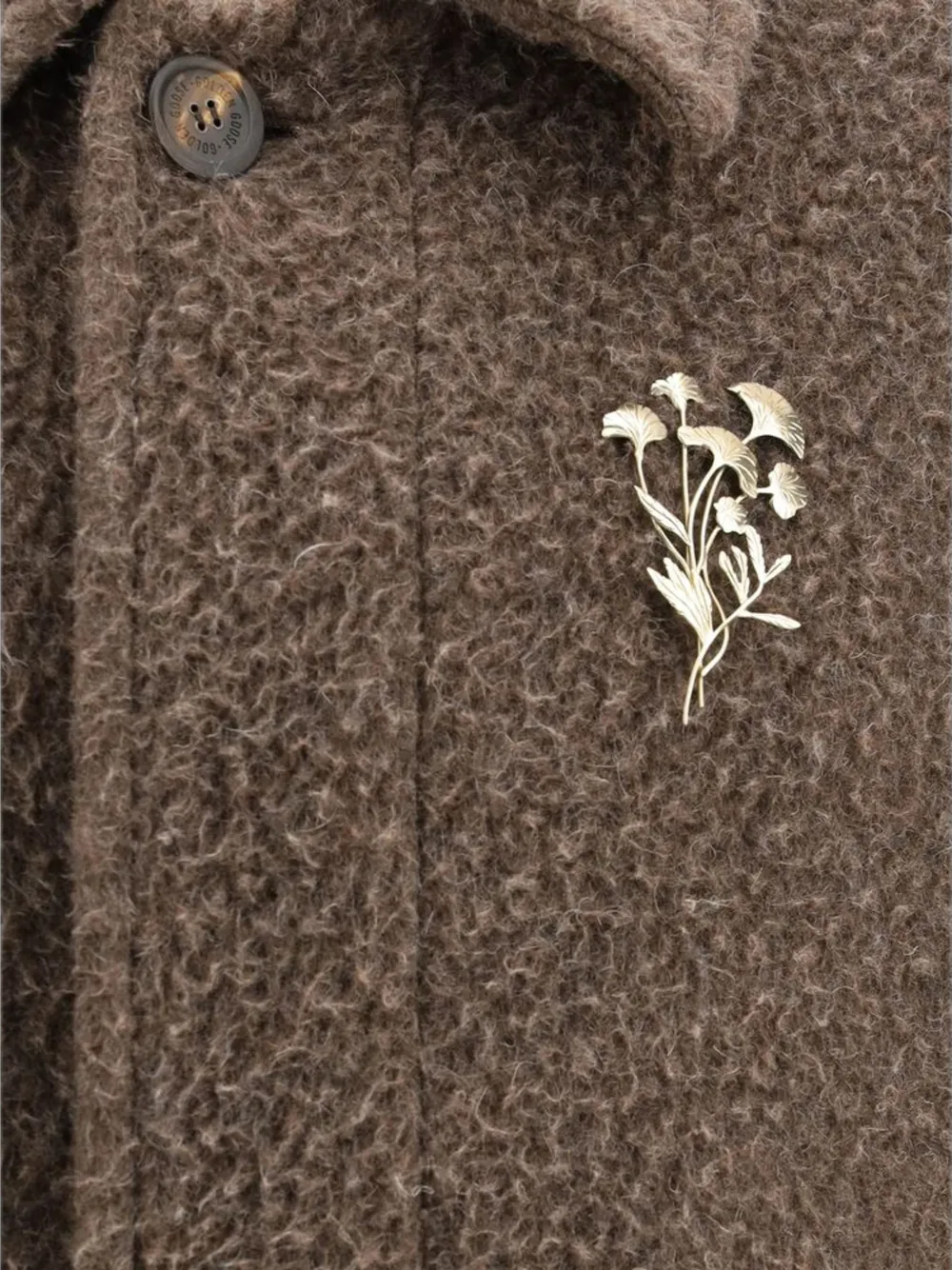 Golden Goose Bouclé jas met broche Bruin