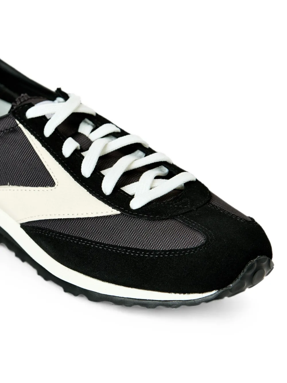 BROOKS Vanguard sneakers Zwart