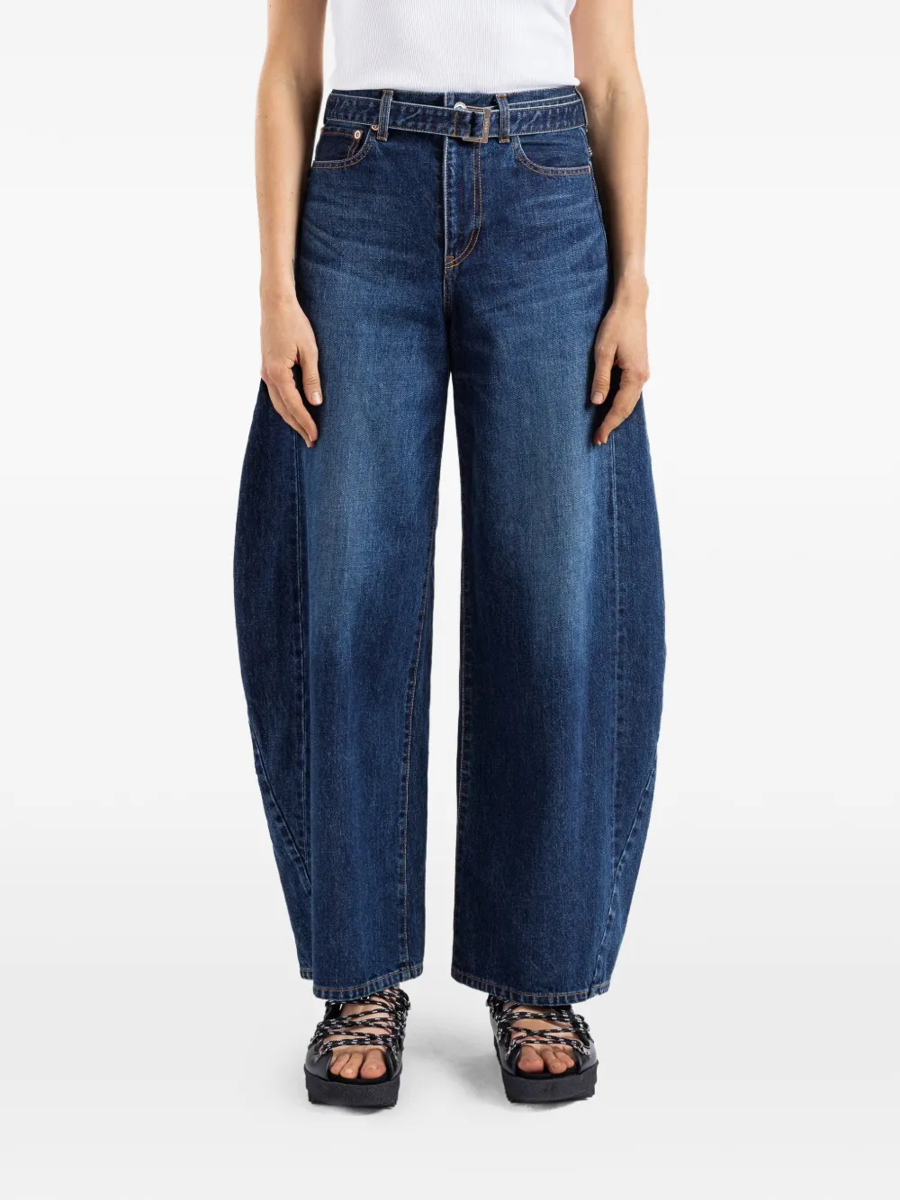 sacai belted barrel-leg jeans - Blu