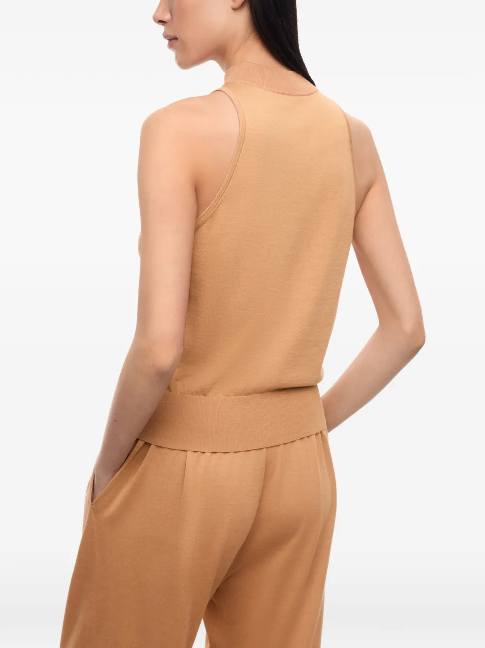 12 STOREEZ Mawata ribgebreide tanktop Beige