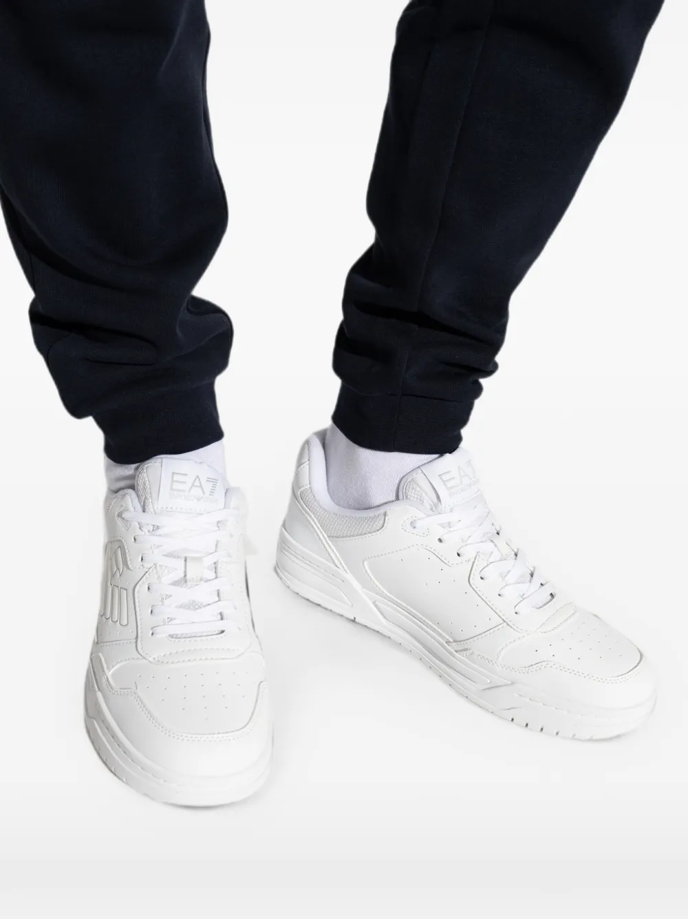 Ea7 Emporio Armani logo-embossed leather sneakers Wit