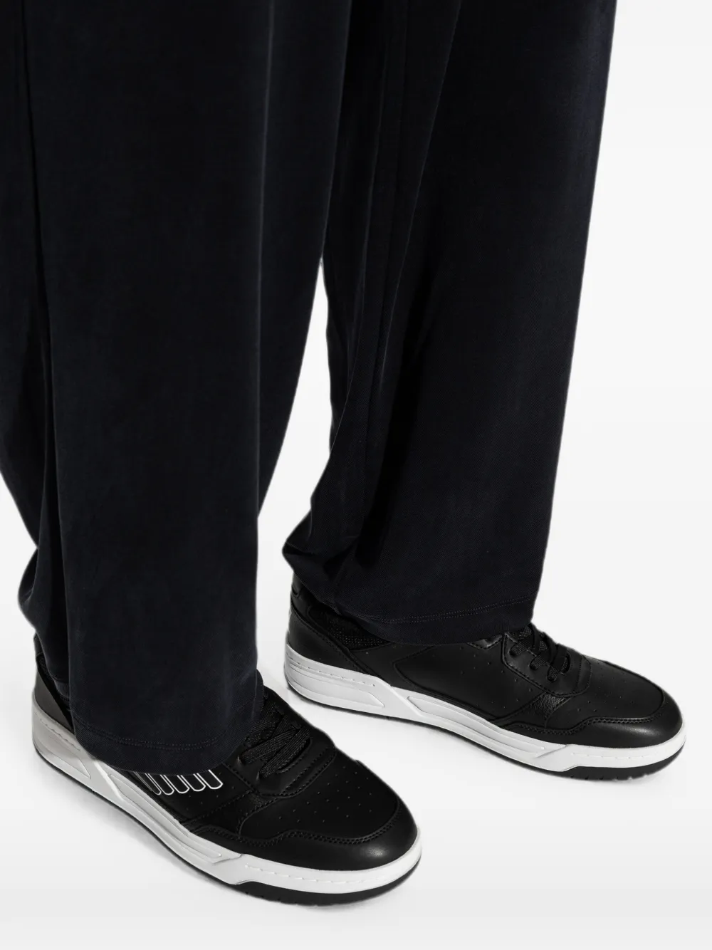 Ea7 Emporio Armani logo-print panelled sneakers Zwart