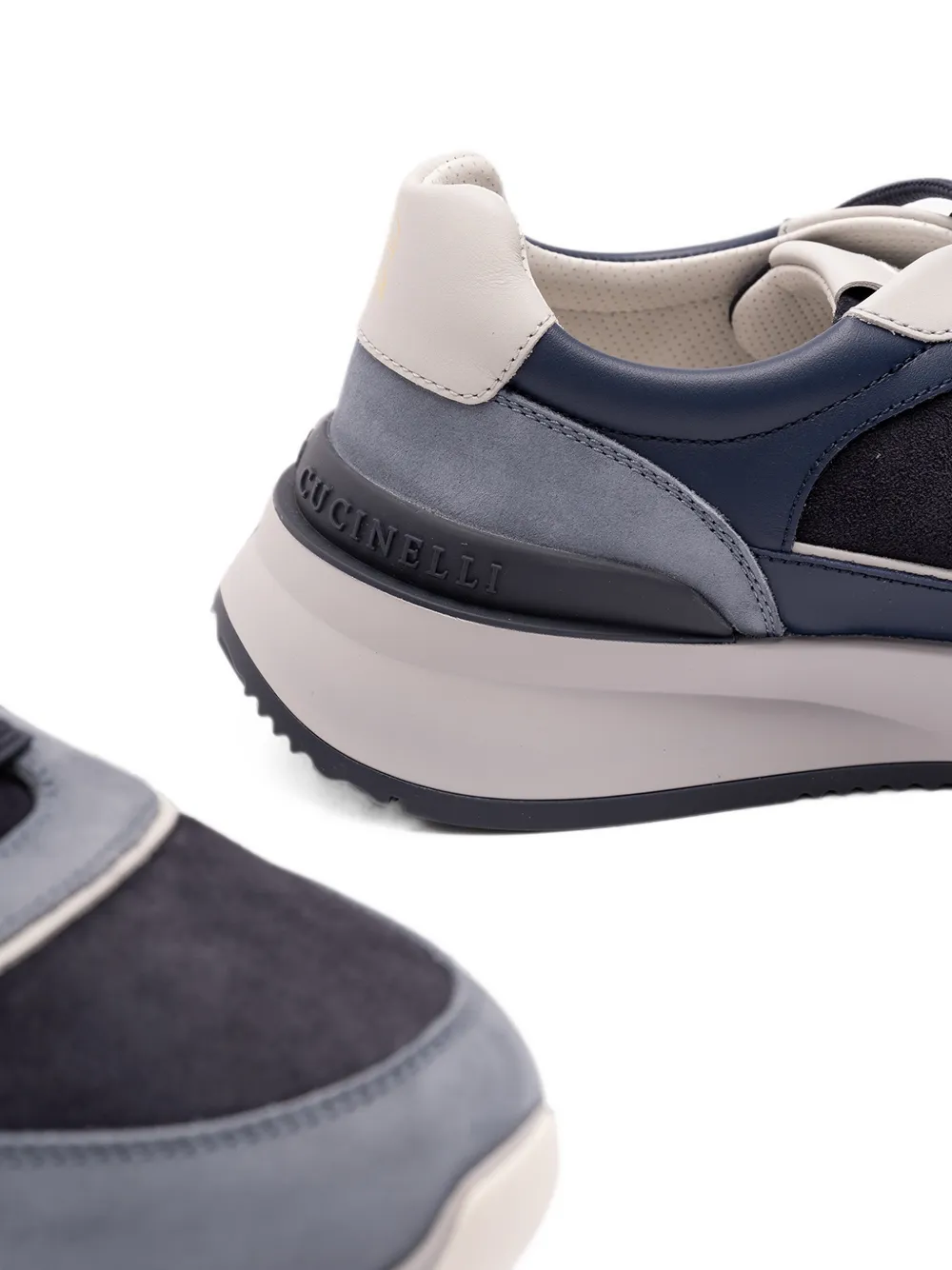 Brunello Cucinelli Leren sneakers met vlakken Blauw