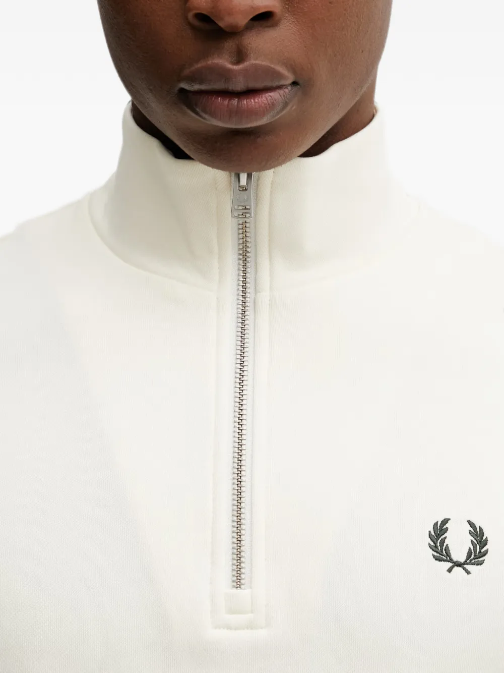 Fred Perry Trui met geborduurd logo en halve rits Beige