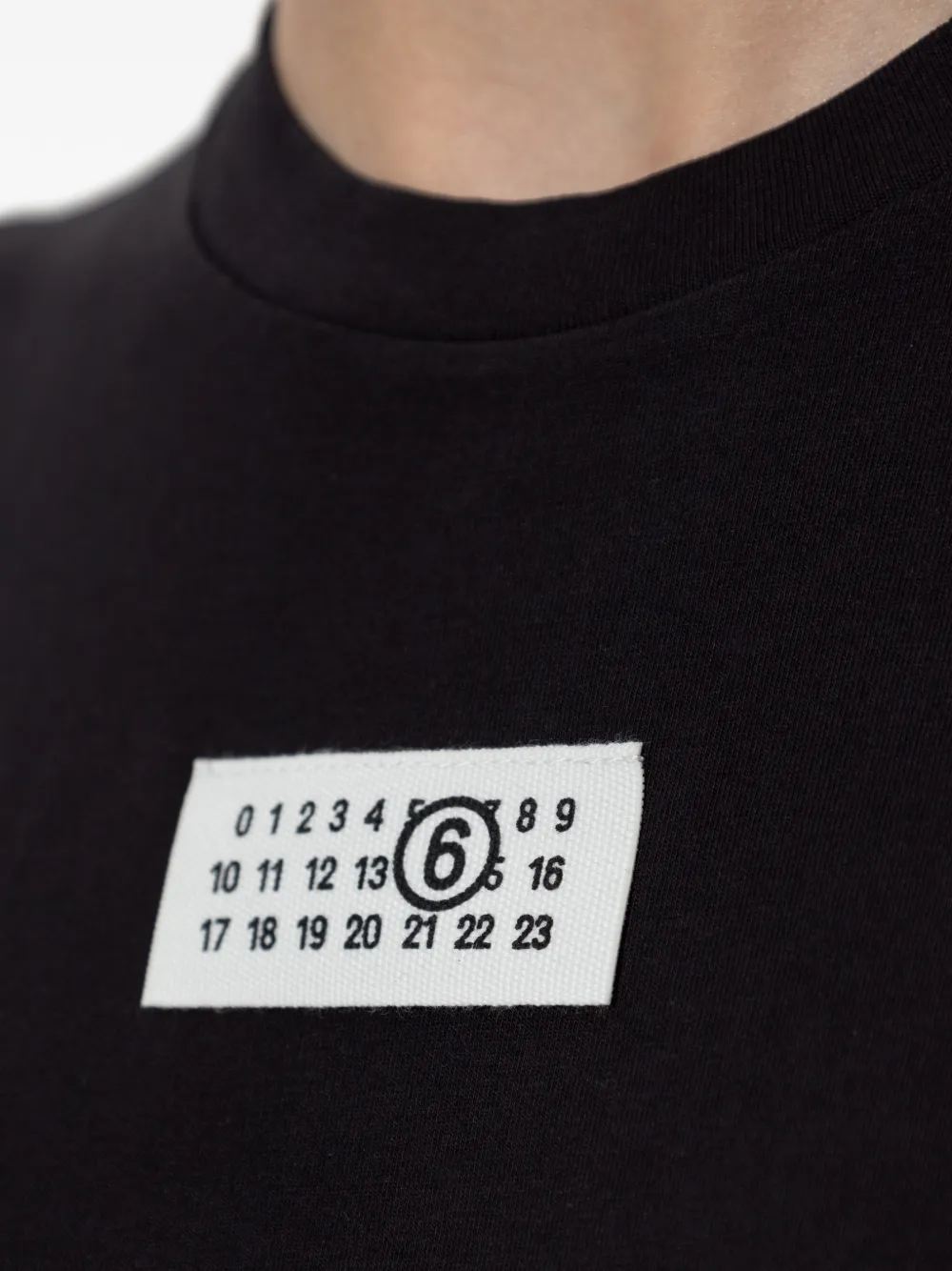 MM6 Maison Margiela Numeric T-shirt met logo Zwart