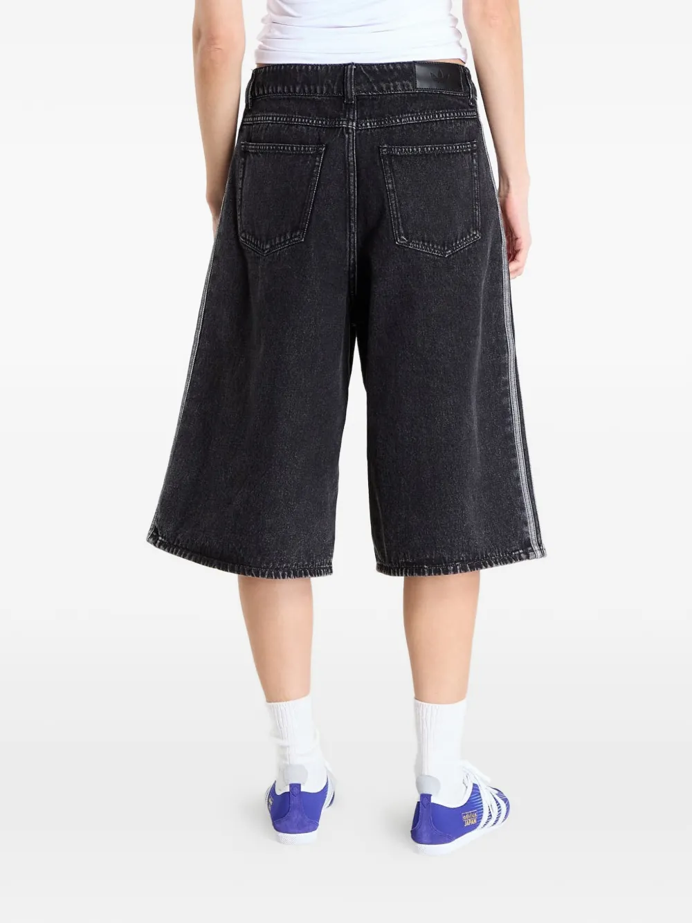 adidas Firebird denim shorts met zijstreep Zwart