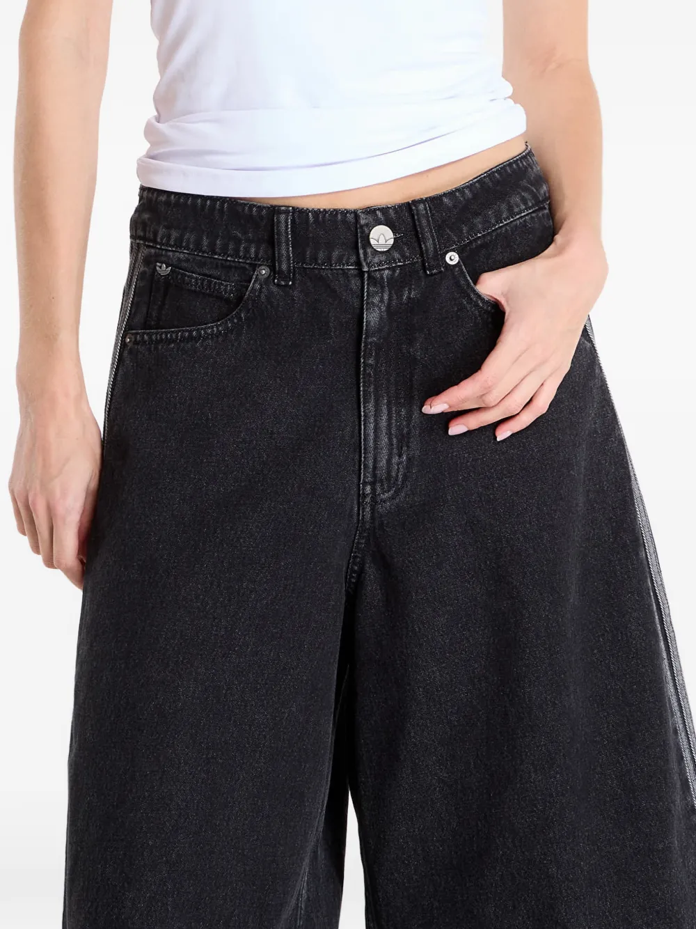 adidas Firebird denim shorts met zijstreep Zwart
