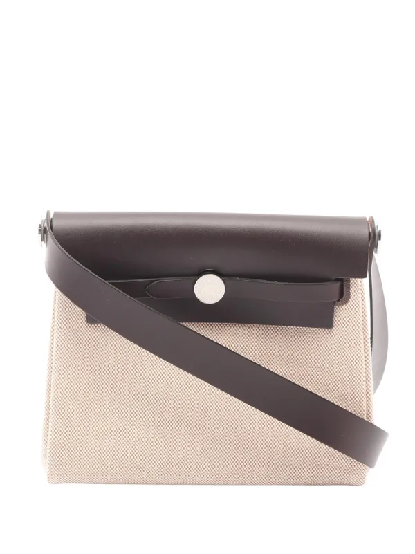 Hermès Pre-owned 2025 Military Toile and Vache Hunter Herbag Zip 20 Crossbody Bag in Neutrals