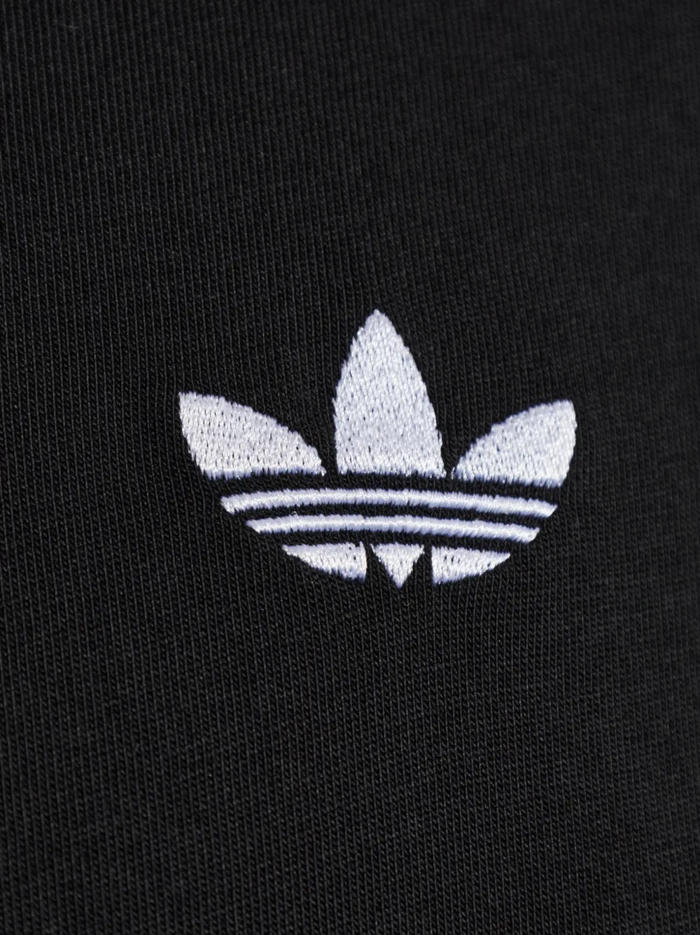 adidas T-shirt met geborduurd logo en streepdetail Zwart