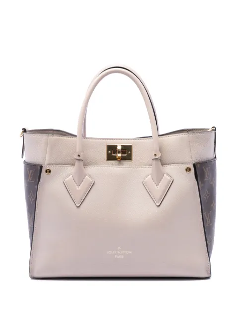 Louis Vuitton Pre-Owned شنطة 'أون ماي سايد MM' بمونوغرام وبحمالة كتف 2021-2026