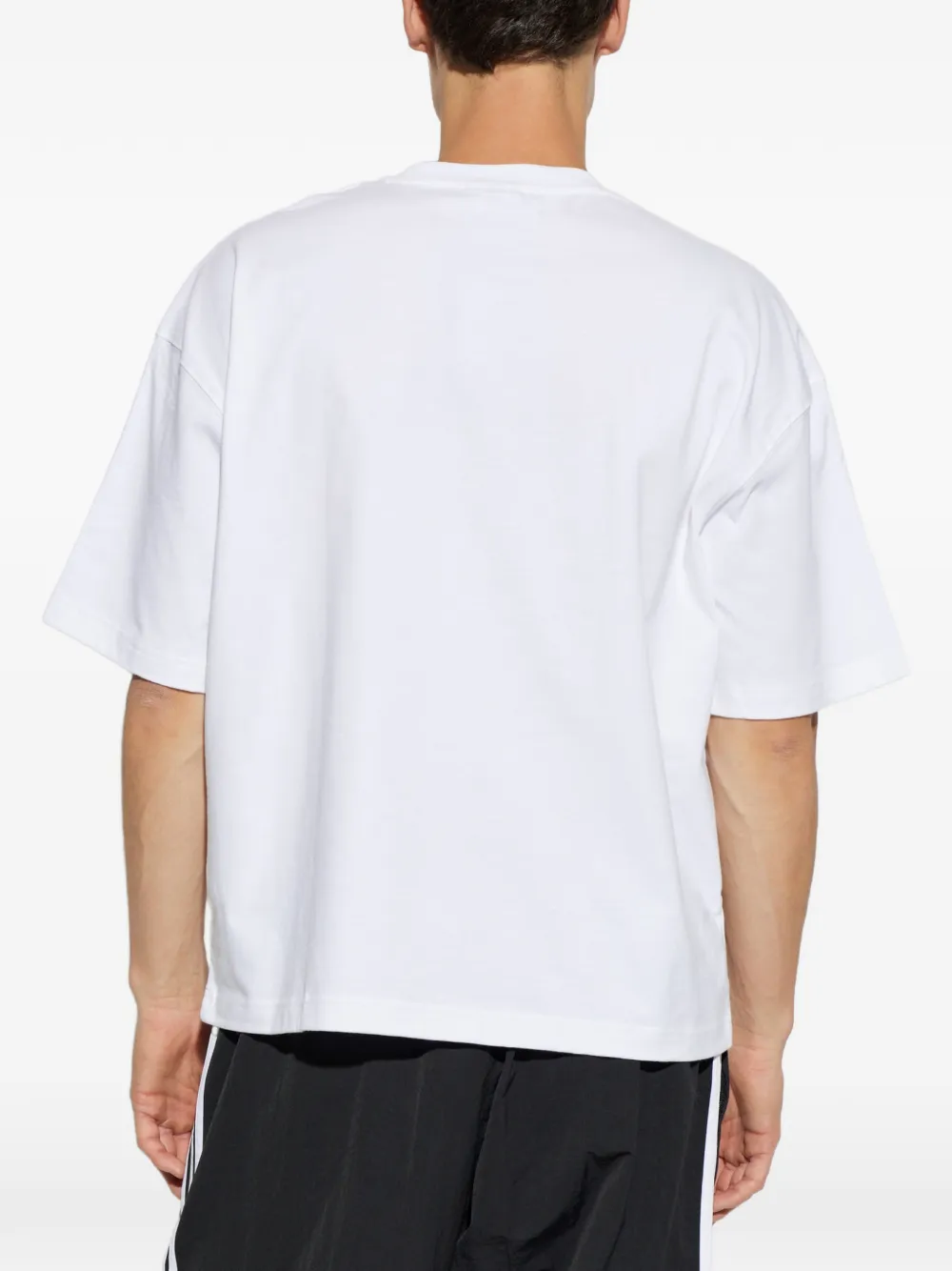 adidas T-shirt met geborduurd logo Wit