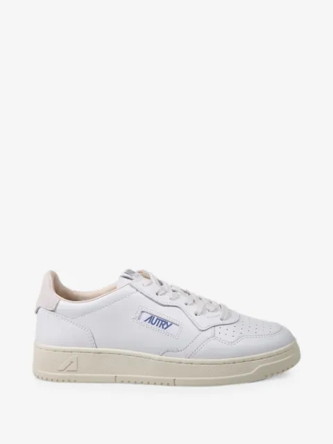 Autry Medalist low sneakers in white leather and snow white suede
