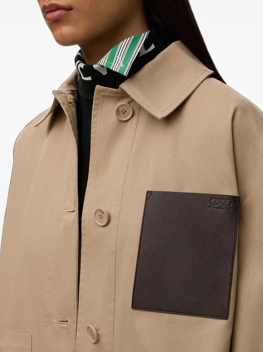 LOEWE Jack met trekkoord en leren patch Beige