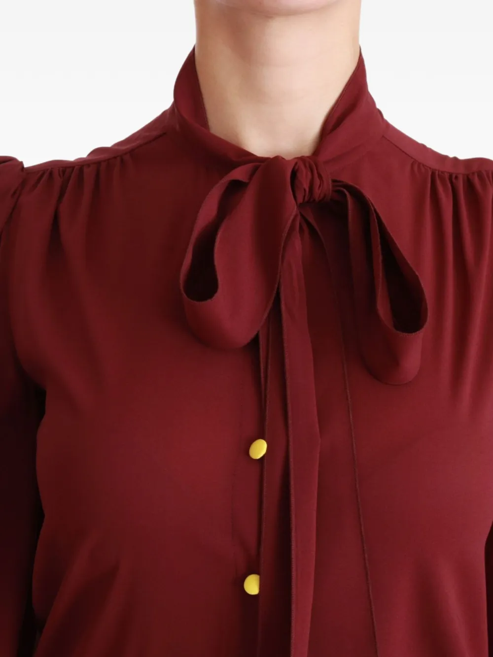 Dolce & Gabbana Blouse met vlinderstrik en pofmouwen Rood