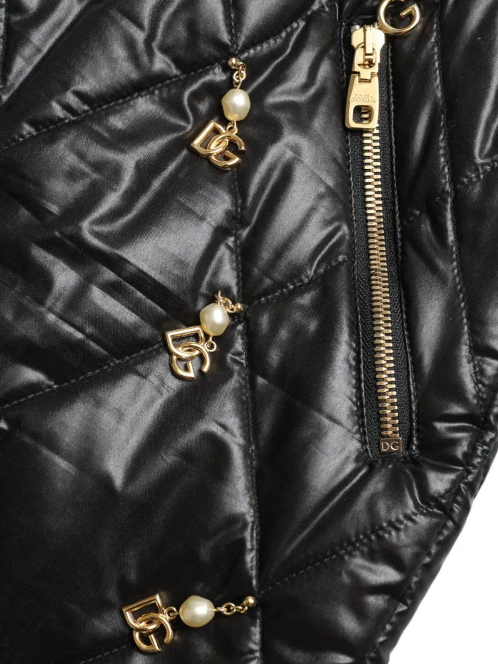 Dolce & Gabbana Gewatteerde shorts met logobedel Zwart