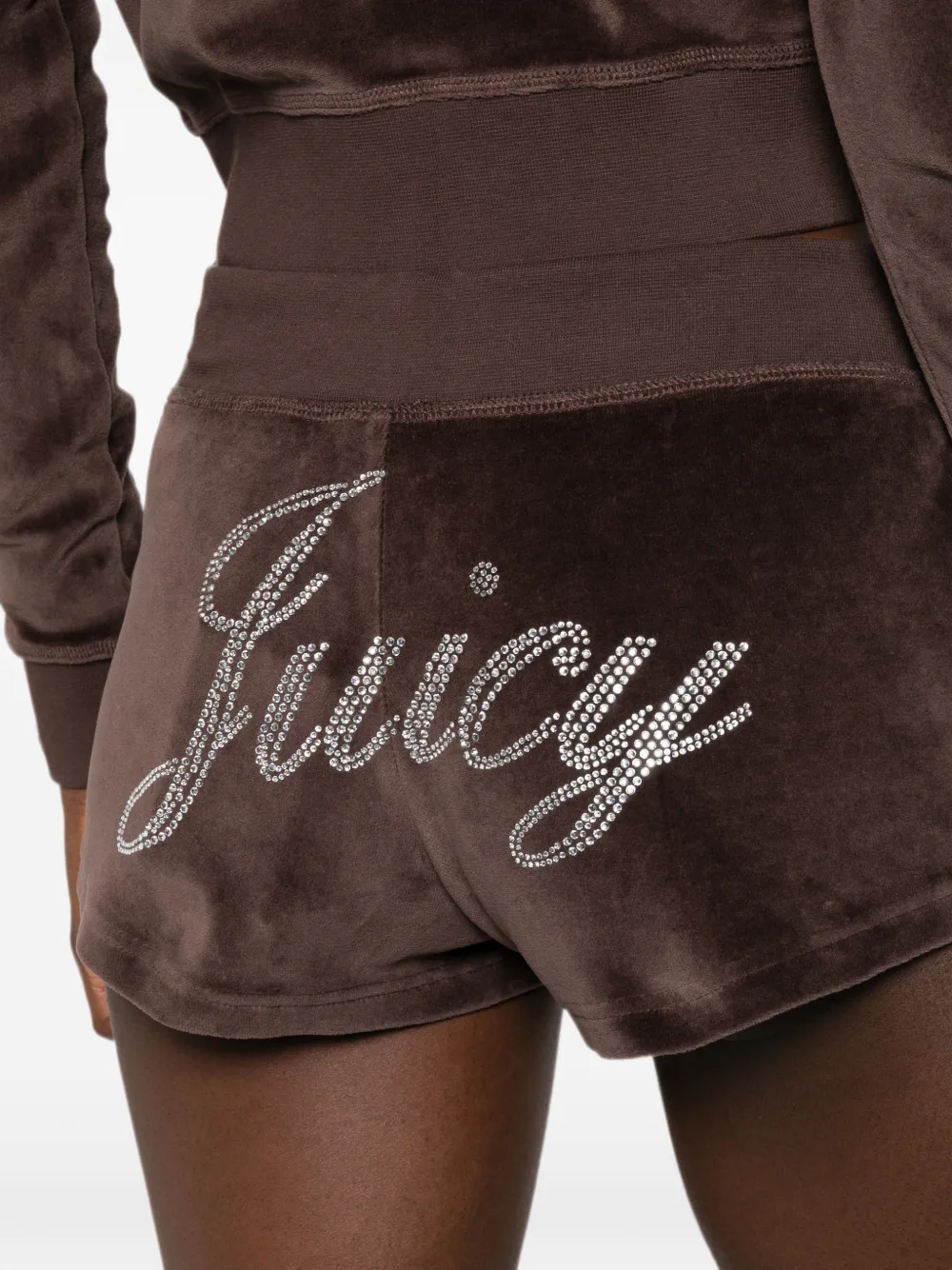 Sporty & Rich x Juicy Couture fluwelen shorts Bruin