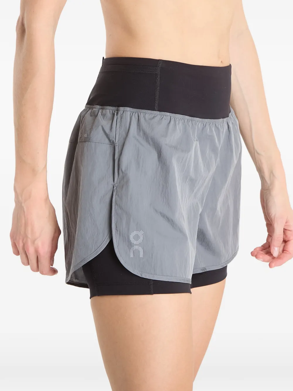 On Volt Performance shorts Grijs