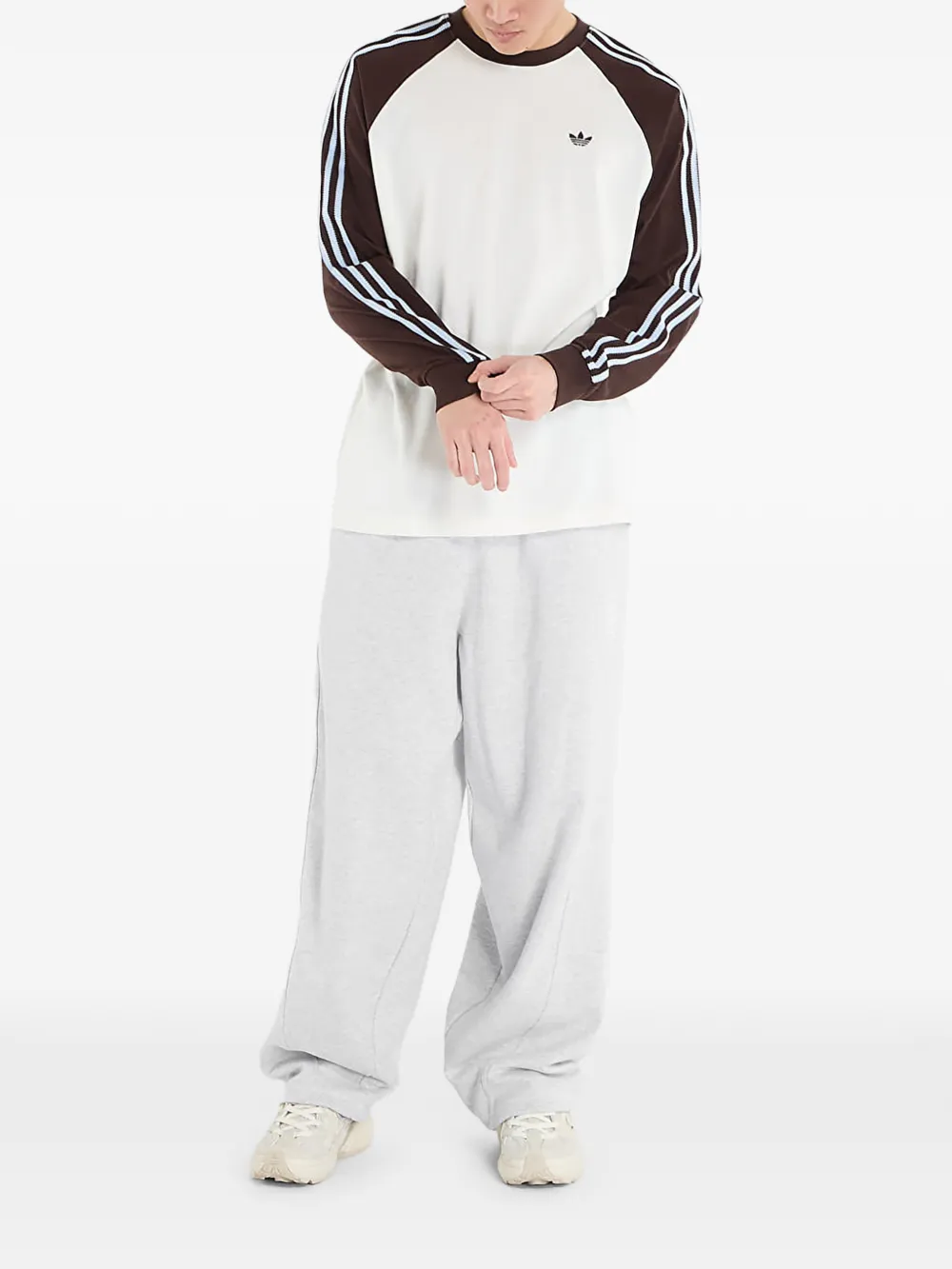 adidas Britcore Cali T-shirt met raglan mouwen Beige