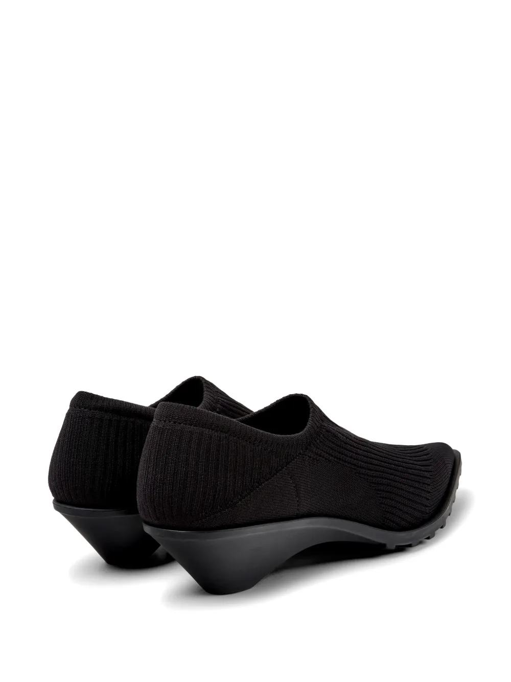 Camper x Issey Miyake Anna geribbelde loafers met puntige neus Zwart