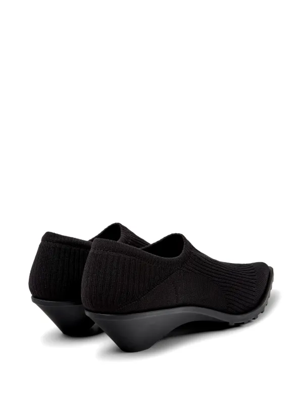 Camper x Issey Miyake Anna Ribbed pointed-toe Loafers | Black