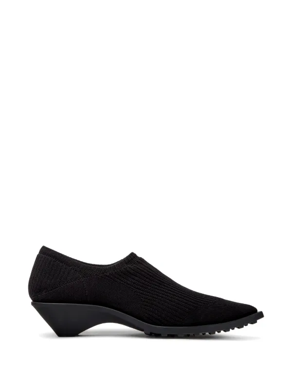 Camper x Issey Miyake 'Anna' リブポインテッドトゥローファー
