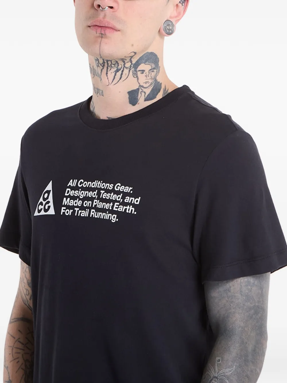 Nike T-shirt met logoprint Zwart