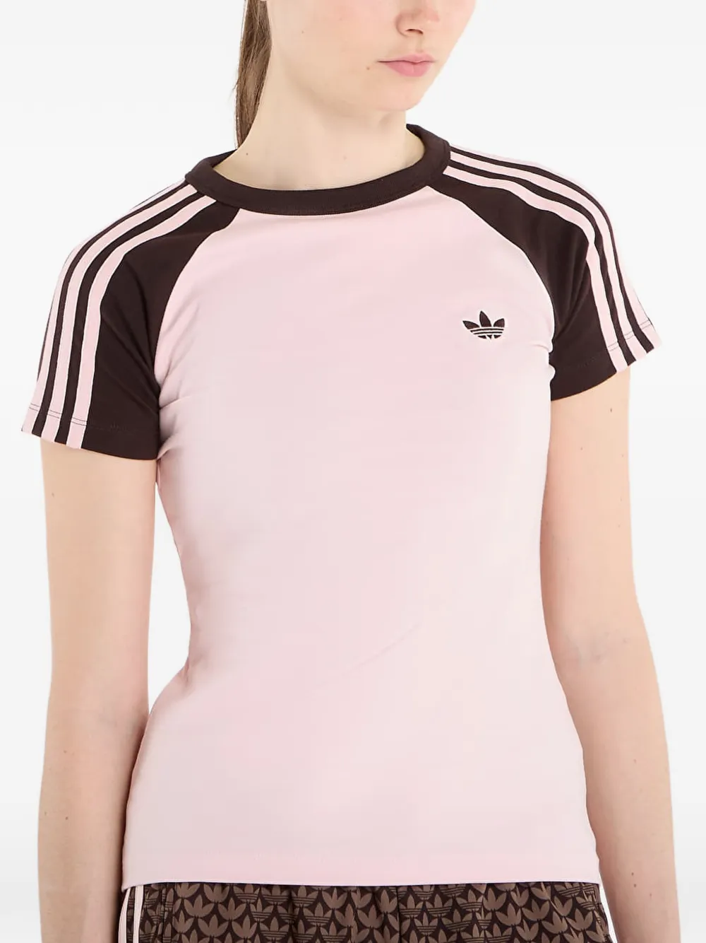 adidas Sst logo-embroidered T-shirt Roze