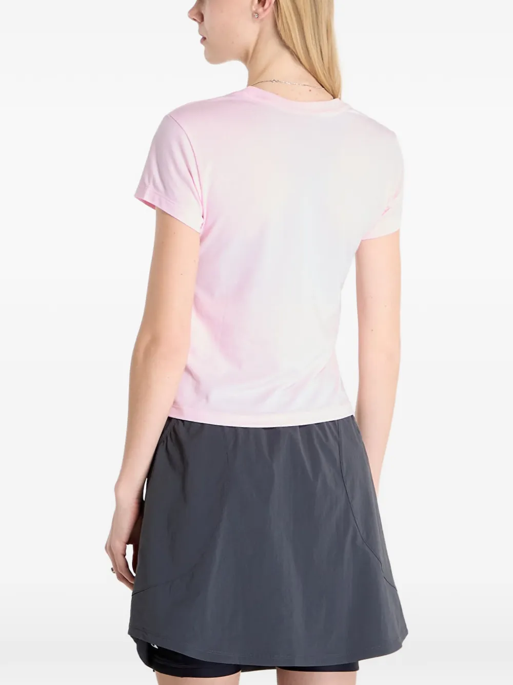 Nike Chill Knit cropped T-shirt Roze