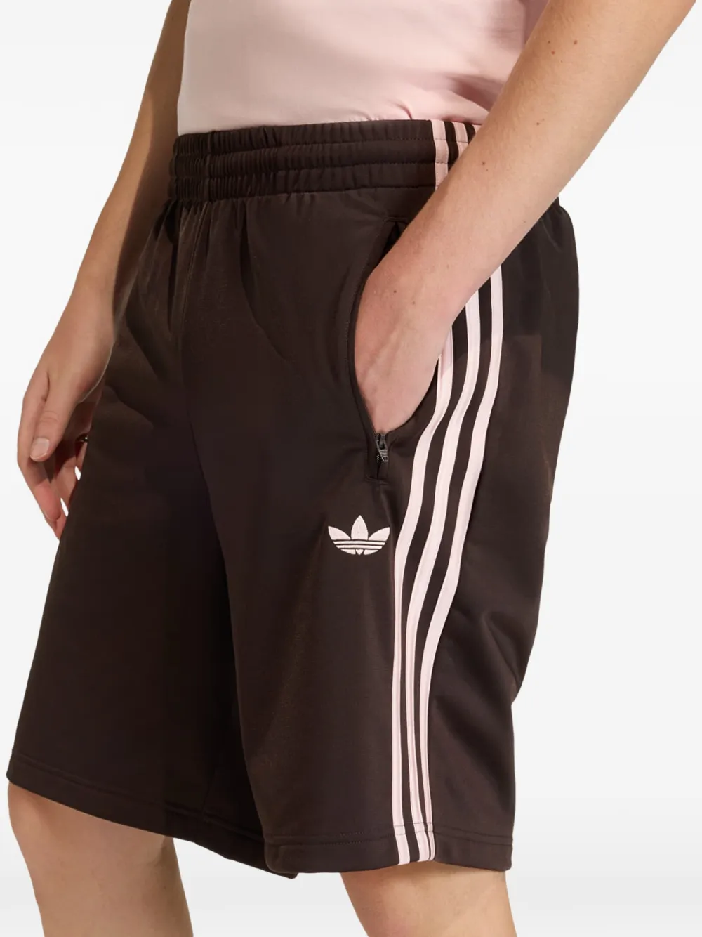 adidas Firebird shorts Bruin