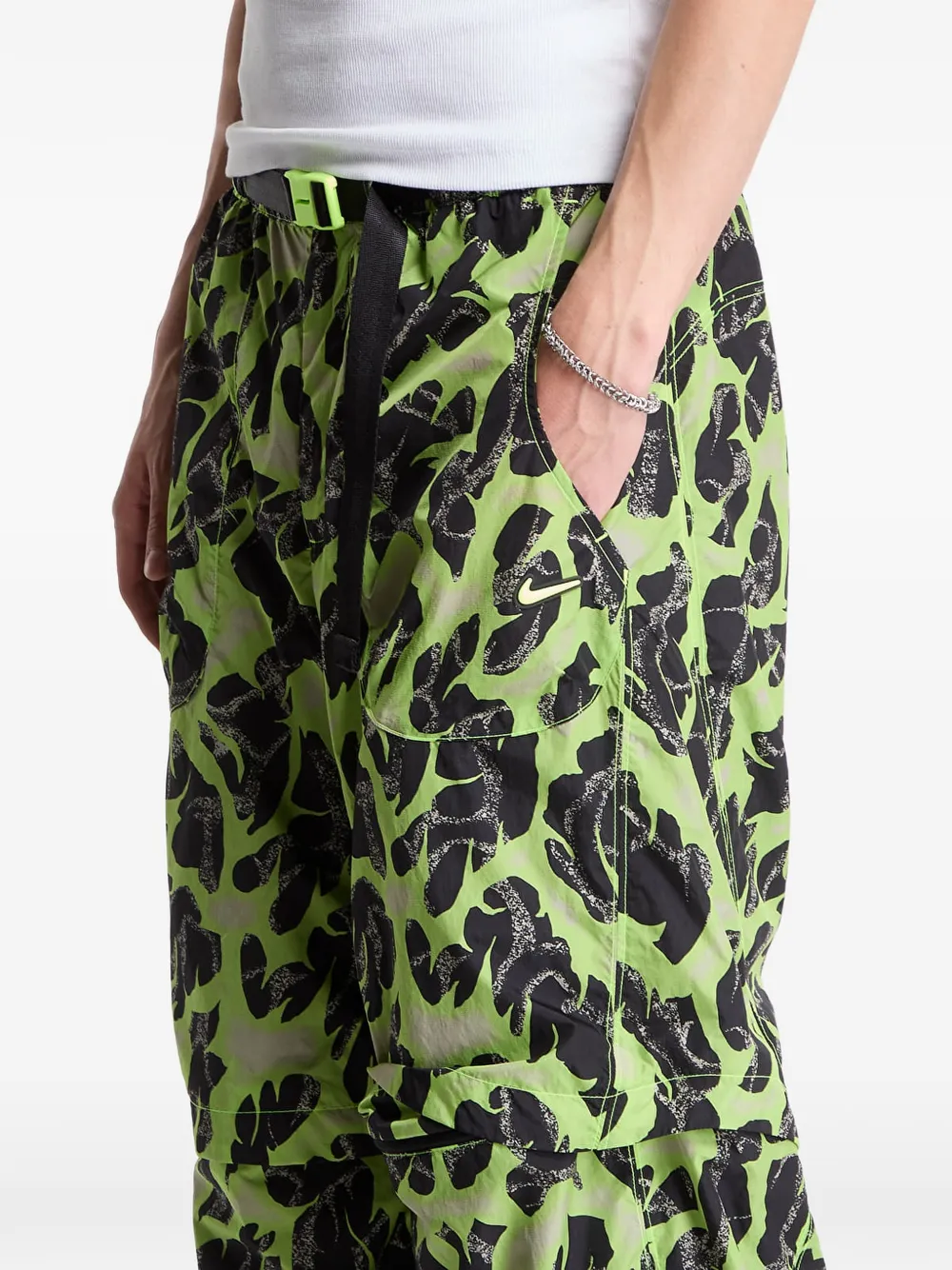 Nike Project F.R.O.G. woven convertible trousers Groen