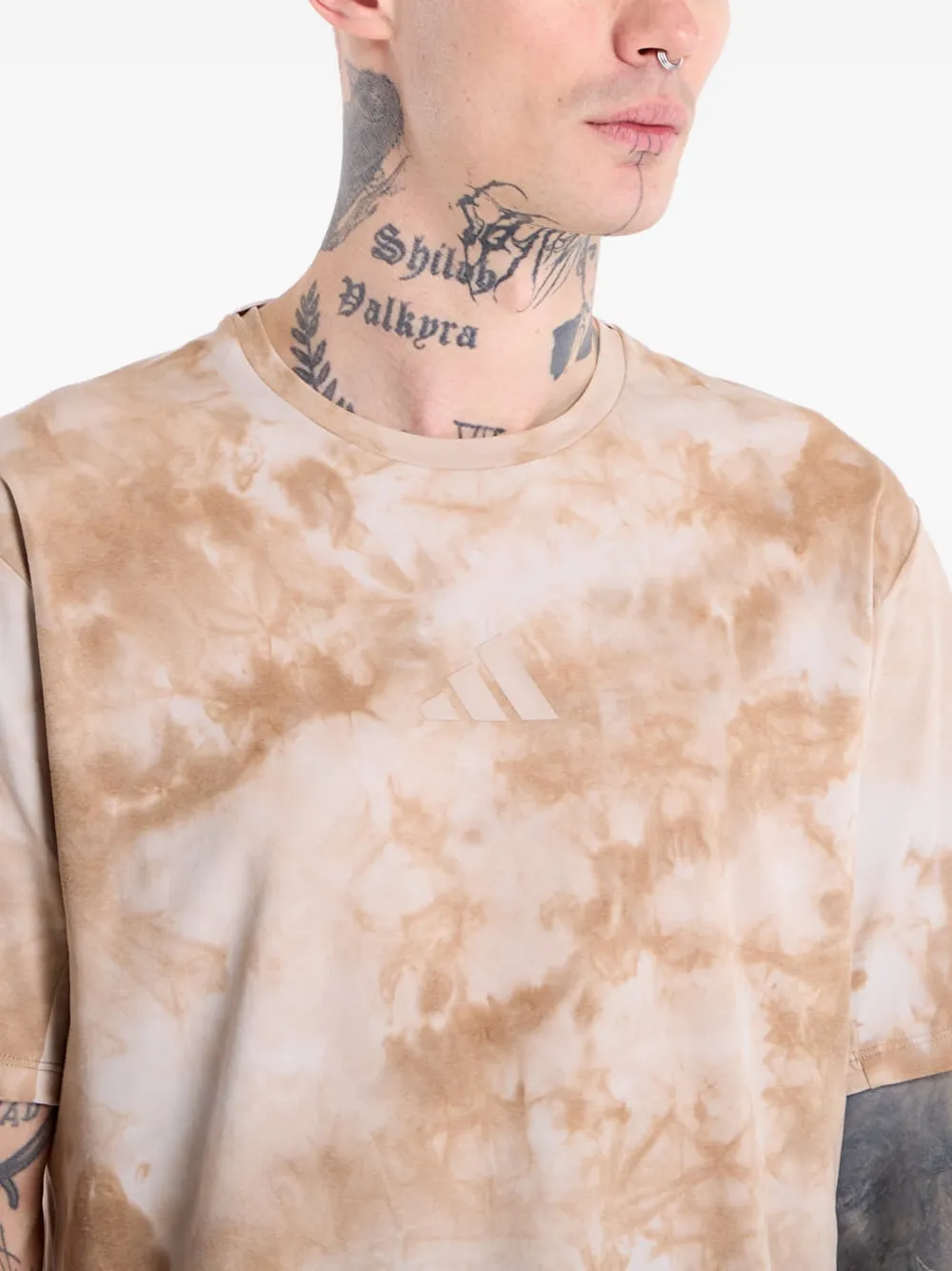 adidas Terrex T-shirt met verfspray Beige