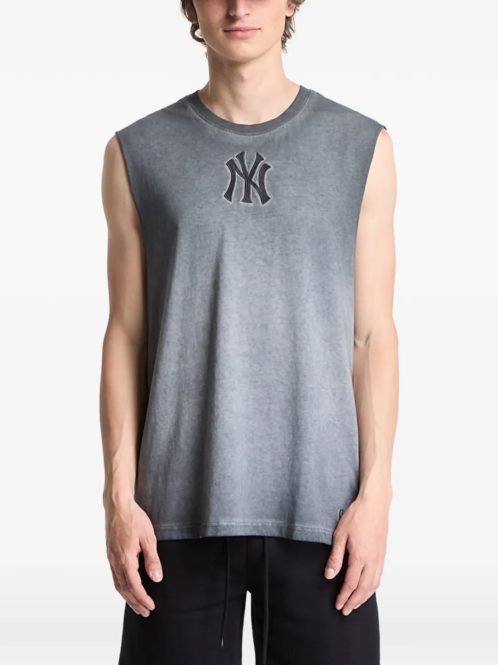 NEW ERA CAP New York Yankees T-shirt met logo-patch Grijs