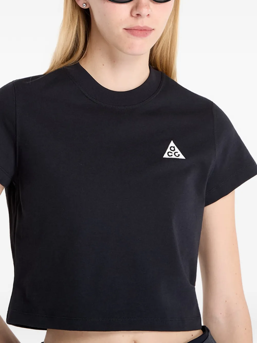 Nike ACG cropped T-shirt Zwart