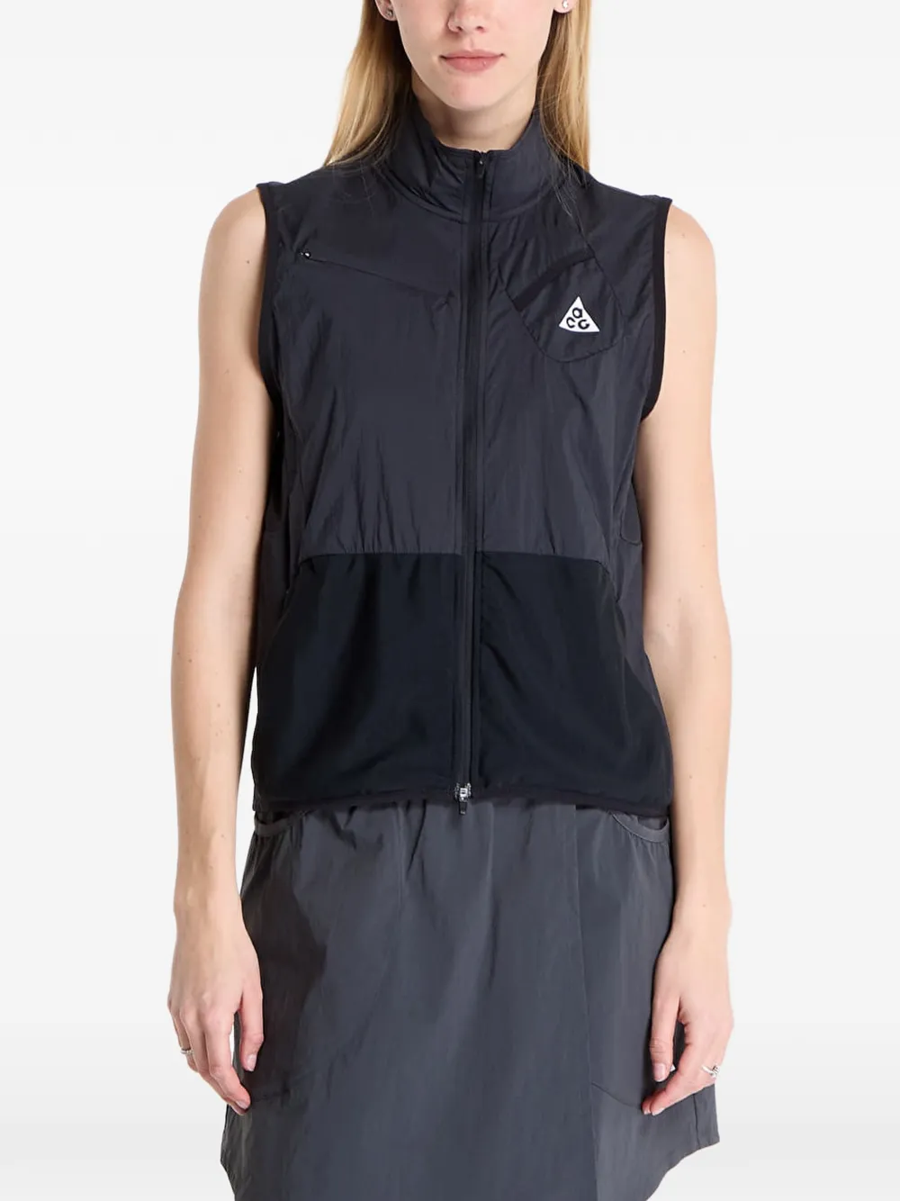 Nike Acg Trail Running Gilet In Black