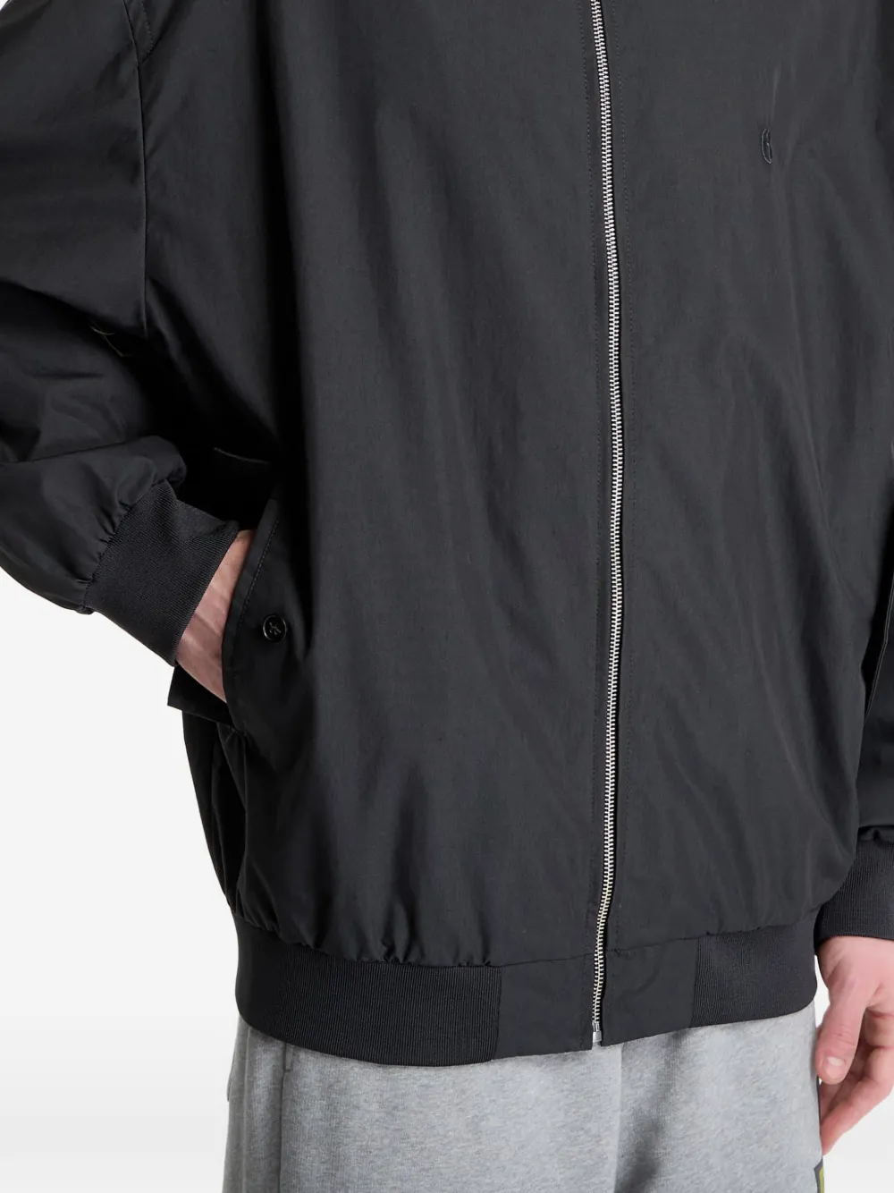 MM6 Maison Margiela Jack met hoge hals Zwart