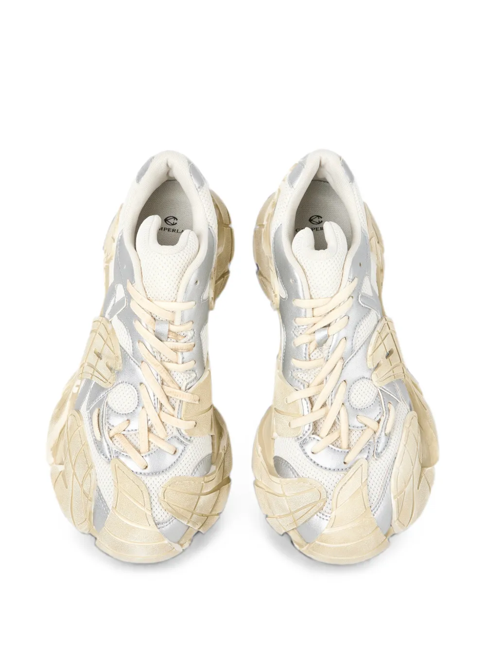 CamperLab Tormenta low-top sneakers met mesh vlak Beige