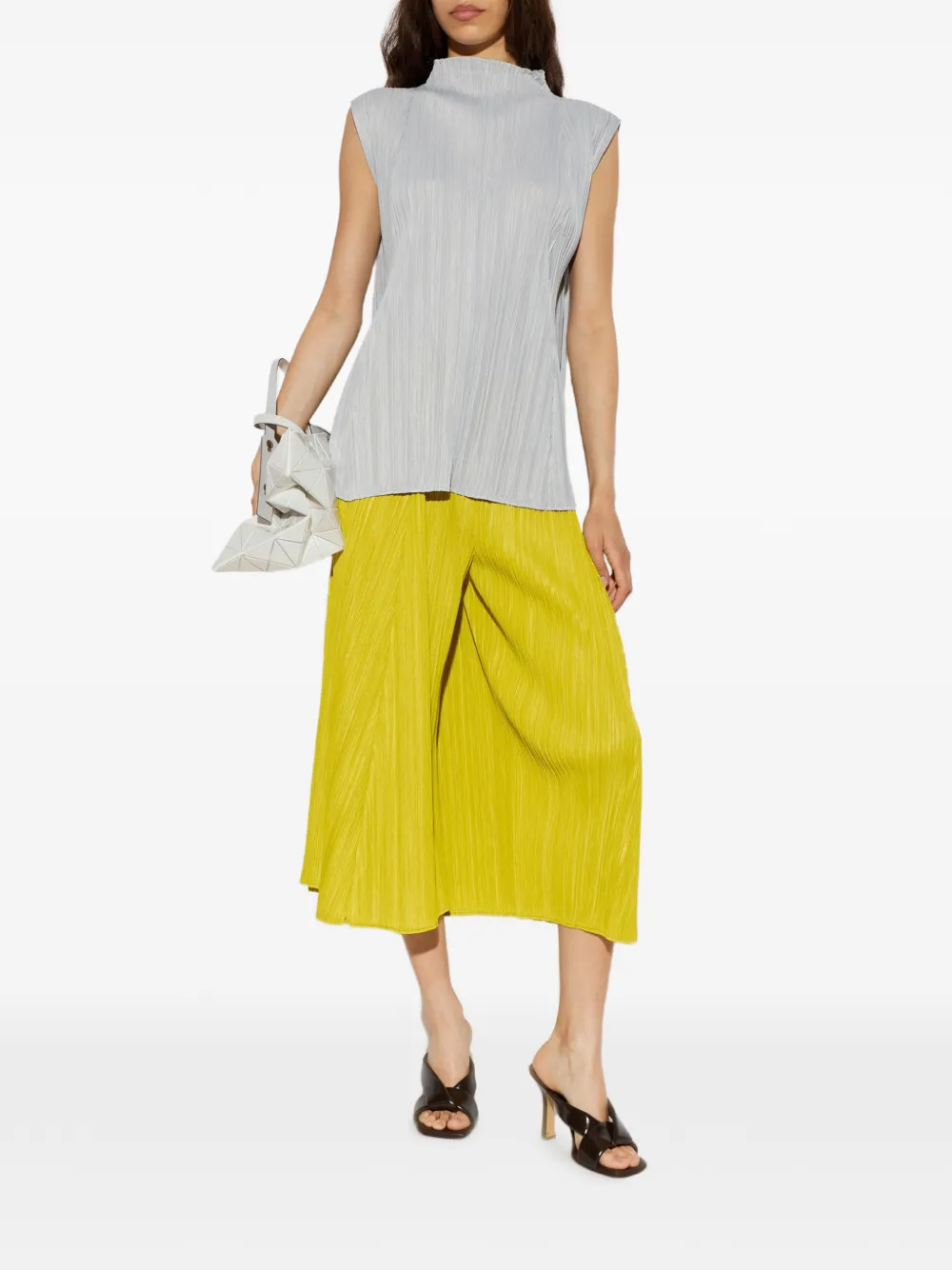 Pleats Please Issey Miyake Pleats Please cropped broek Geel