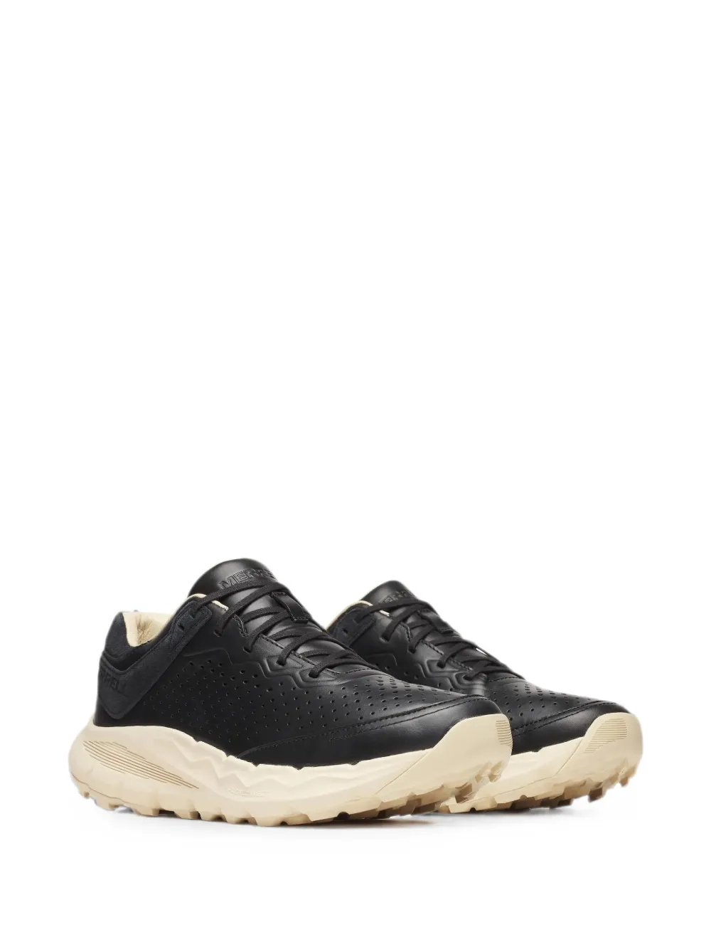 Merrell Nova 4 Traveller perforated sneakers Zwart