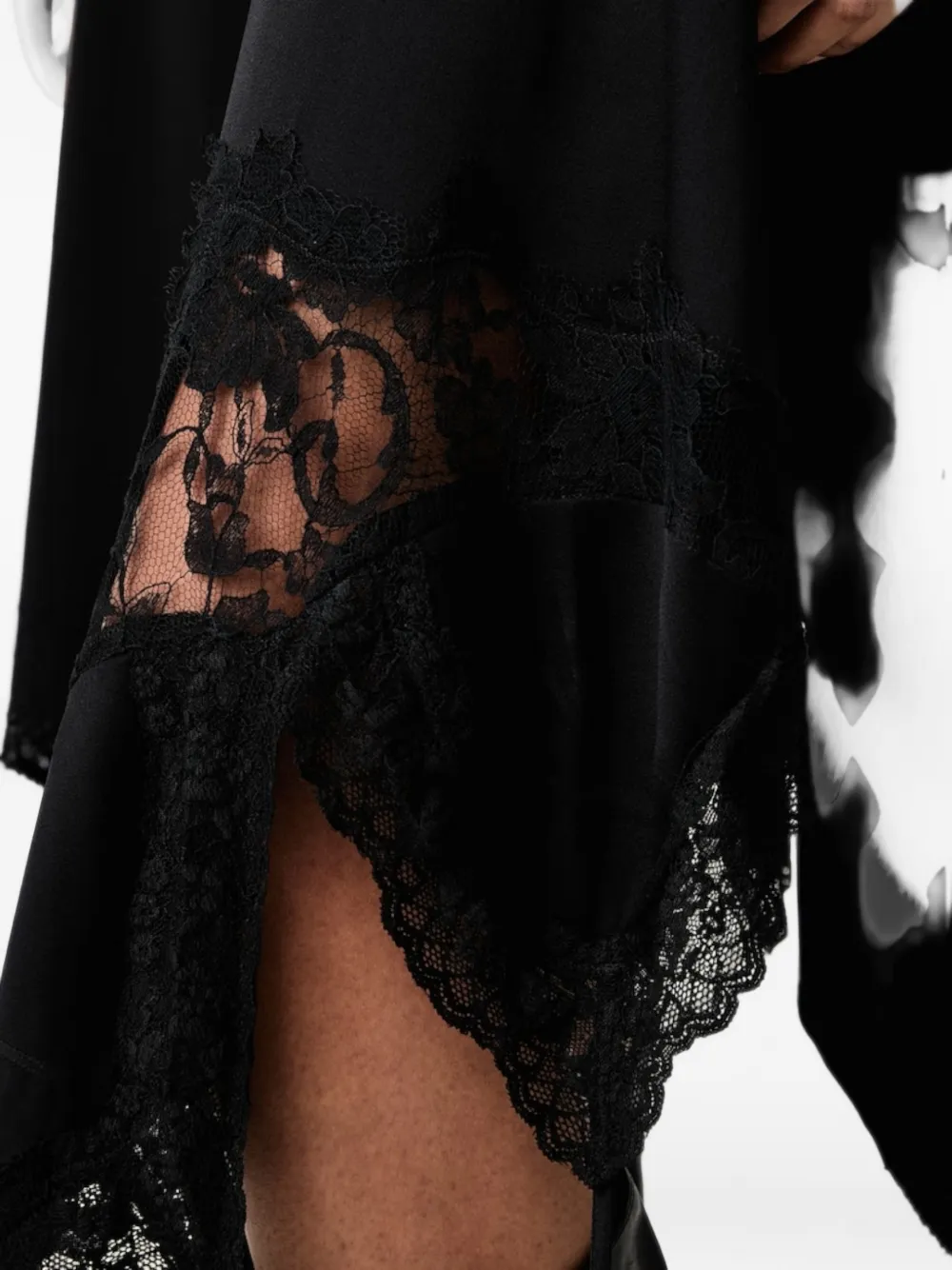 VETEMENTS lace-trim halterneck midi dress Zwart