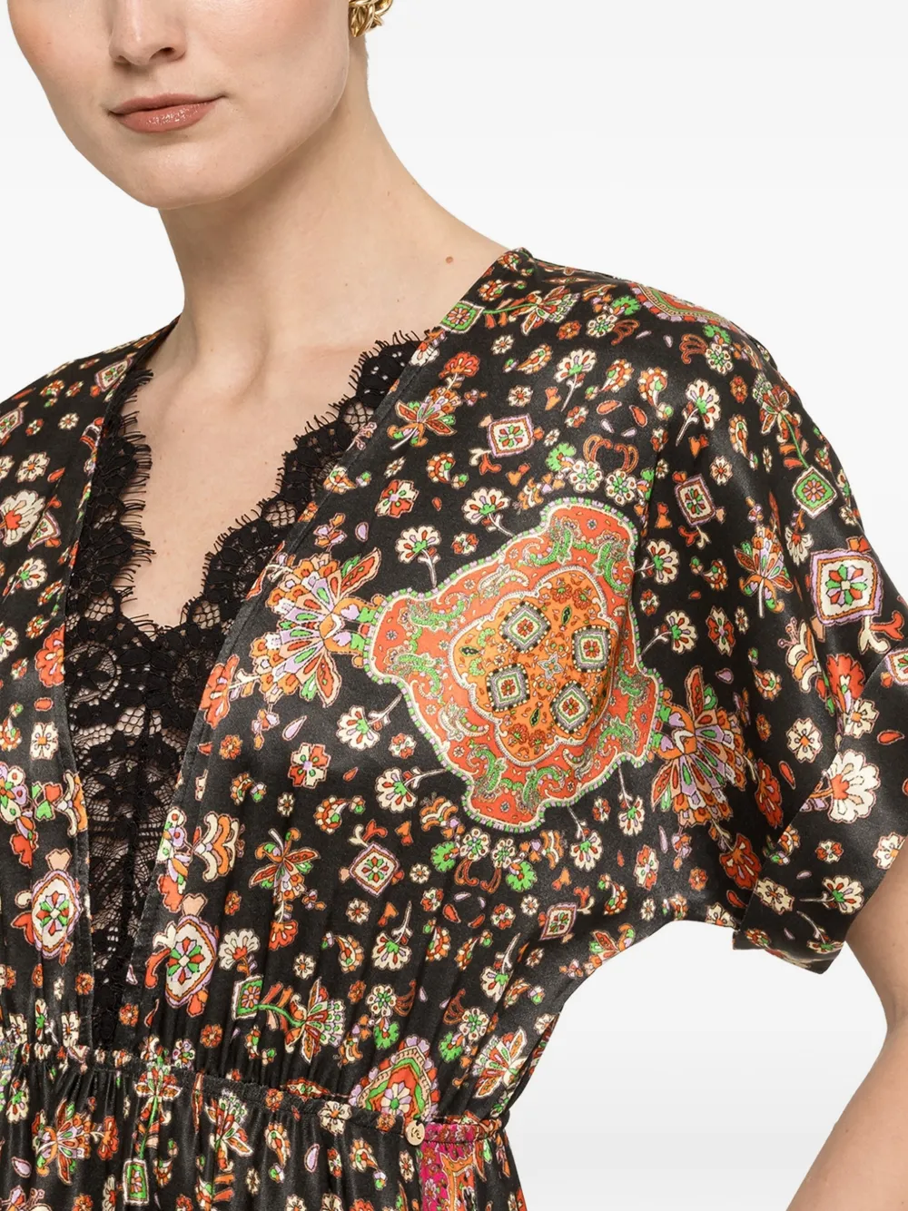 NISSA Viscose jurk met bloemenprint Zwart