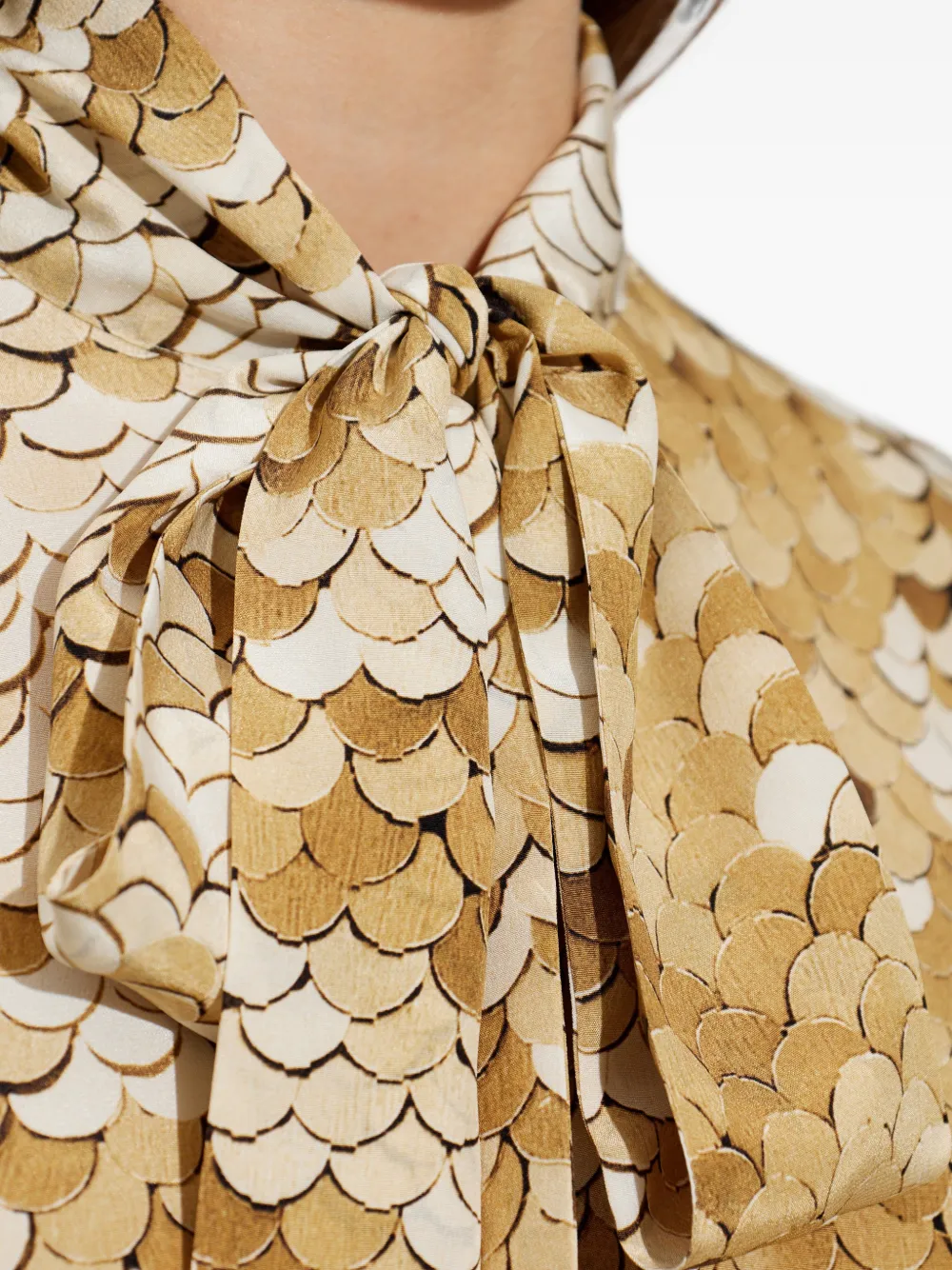 Moschino Blouse met gewelfde print en strikdetail Goud