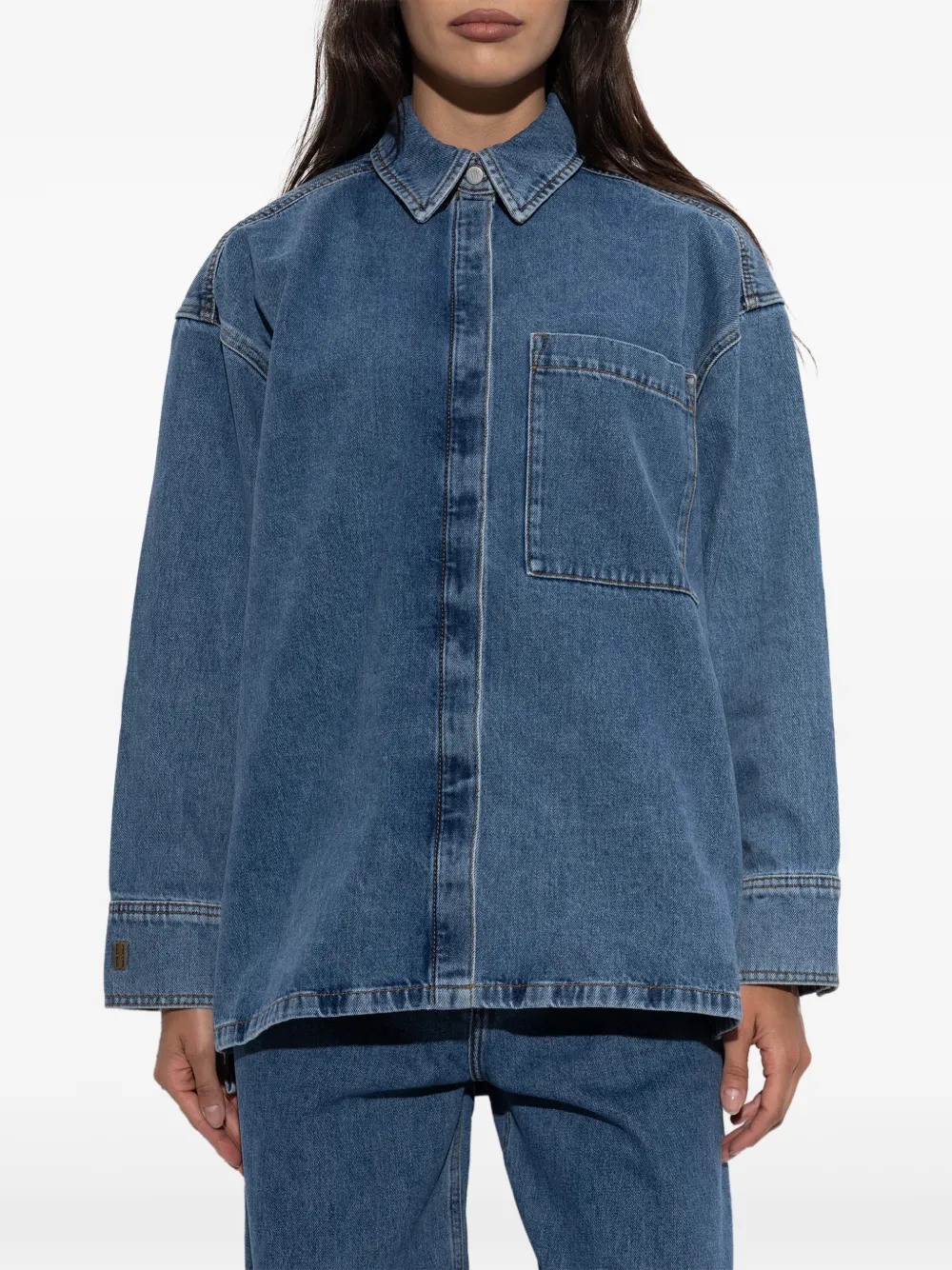 By Malene Birger Dea denim blouse met borstzak Blauw