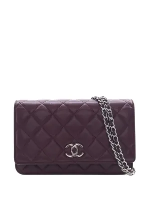 CHANEL Pre-Owned 2003-2004 Embossed Lambskin Camellia Chain