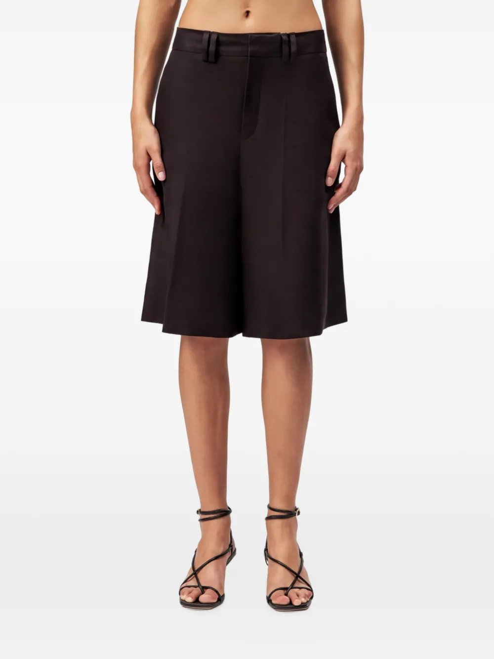 Drykorn Govern pressed-crease shorts Bruin