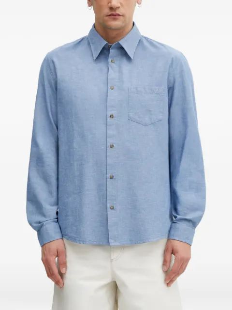 A.P.C. camisa con logo bordado y bolsillo en el pecho
