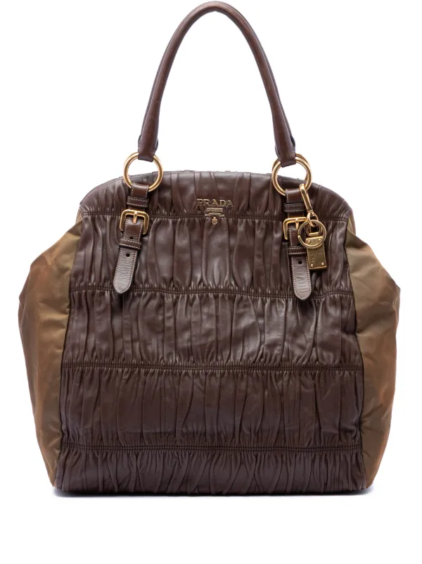 Prada Pre-owned 2000-2013 Nappa Gaufre and Tessuto Tote Bag in Brown
