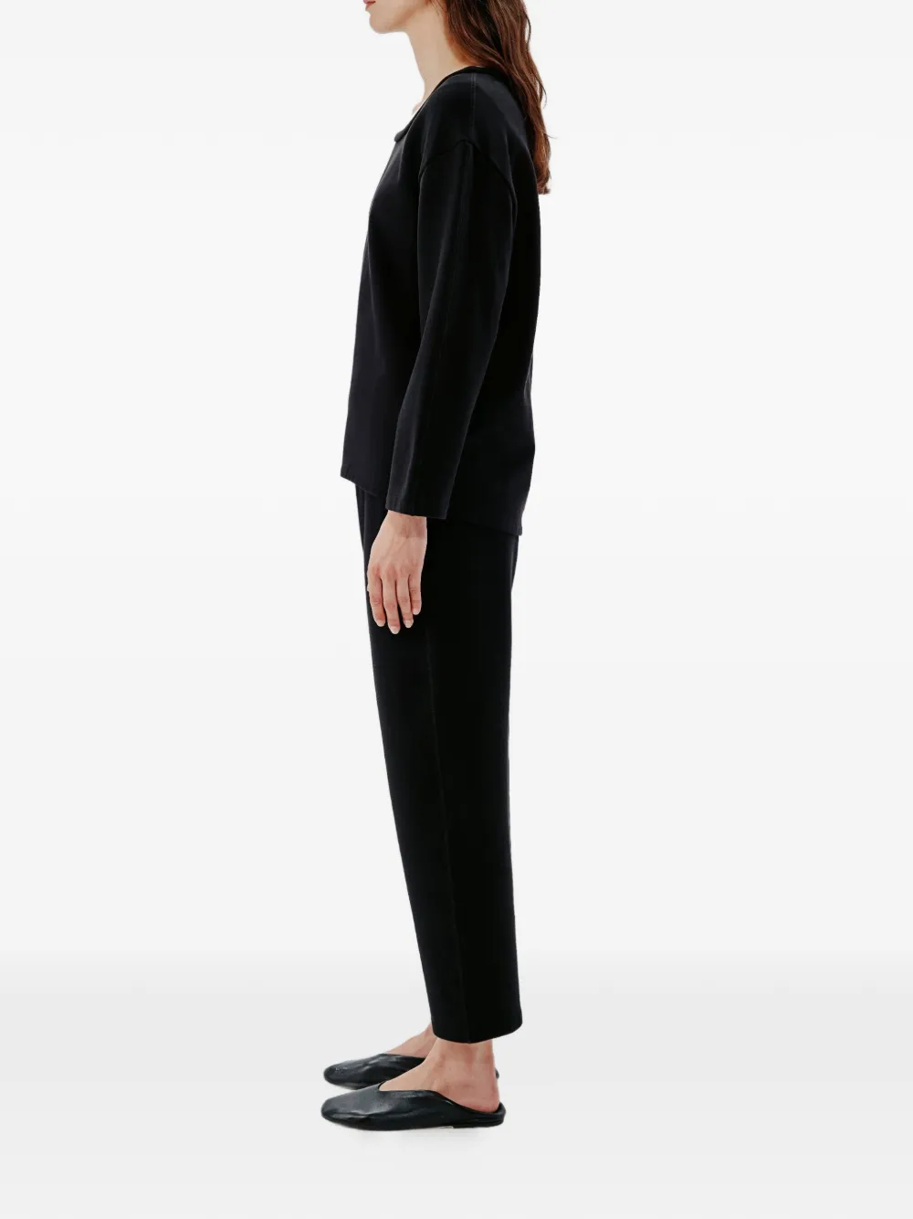Another Tomorrow Sweater met diepe ronde hals Zwart