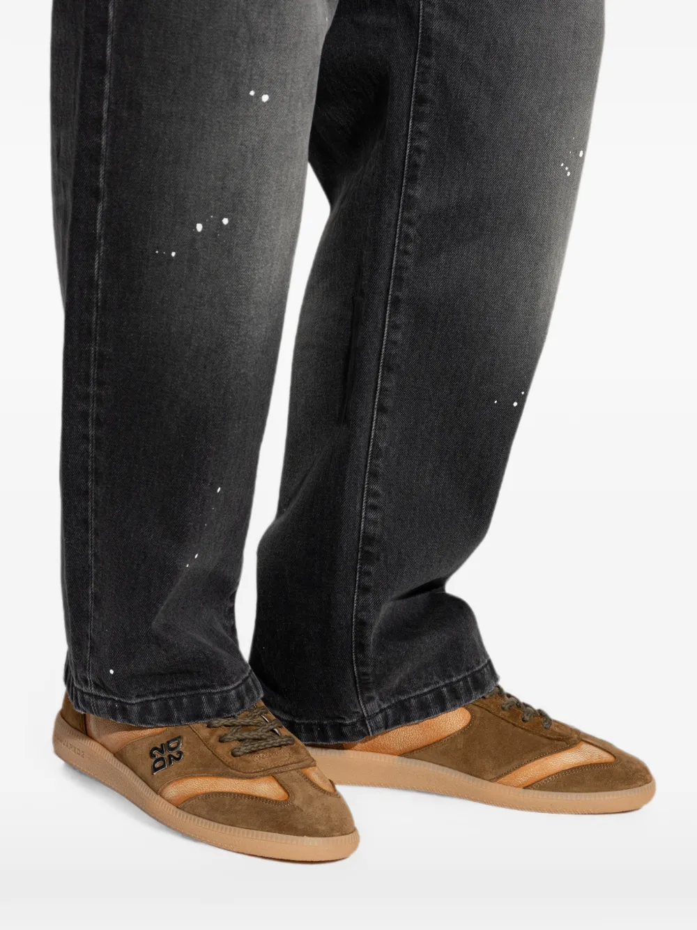 DSQUARED2 logo-plaque panelled sneakers Bruin