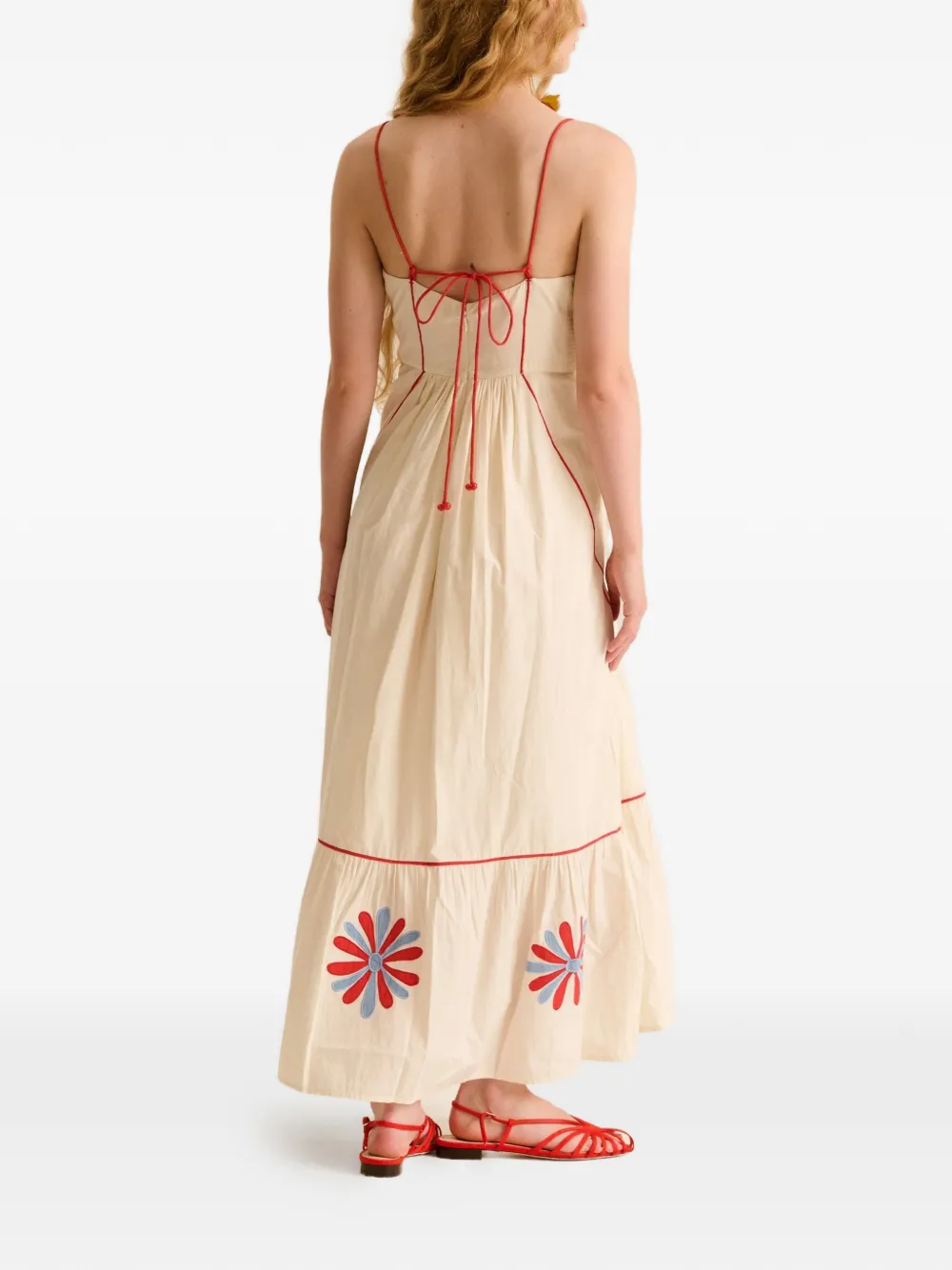 Carolina K Gelaagde jurk met bloemapplicatie Beige