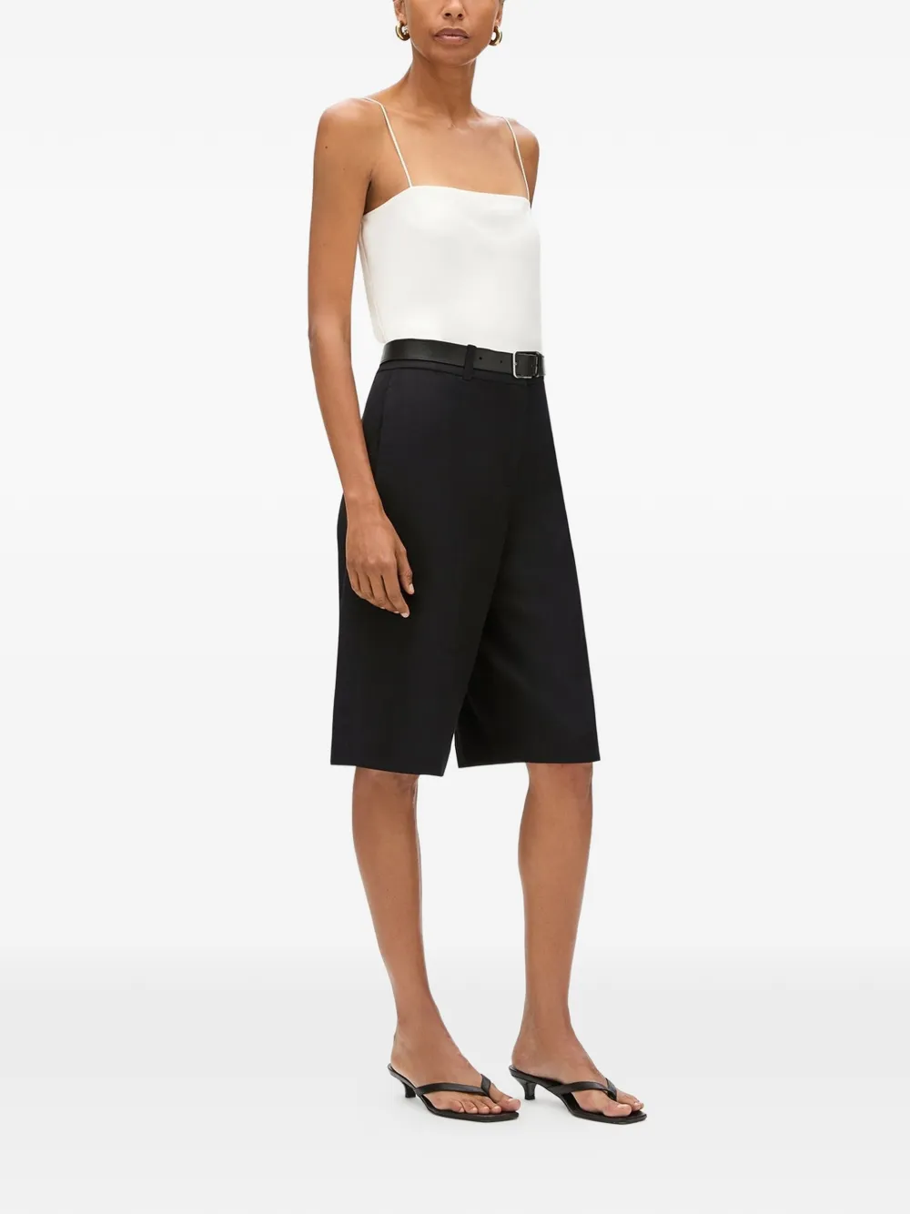 Another Tomorrow Ruimvallende bermuda shorts Zwart